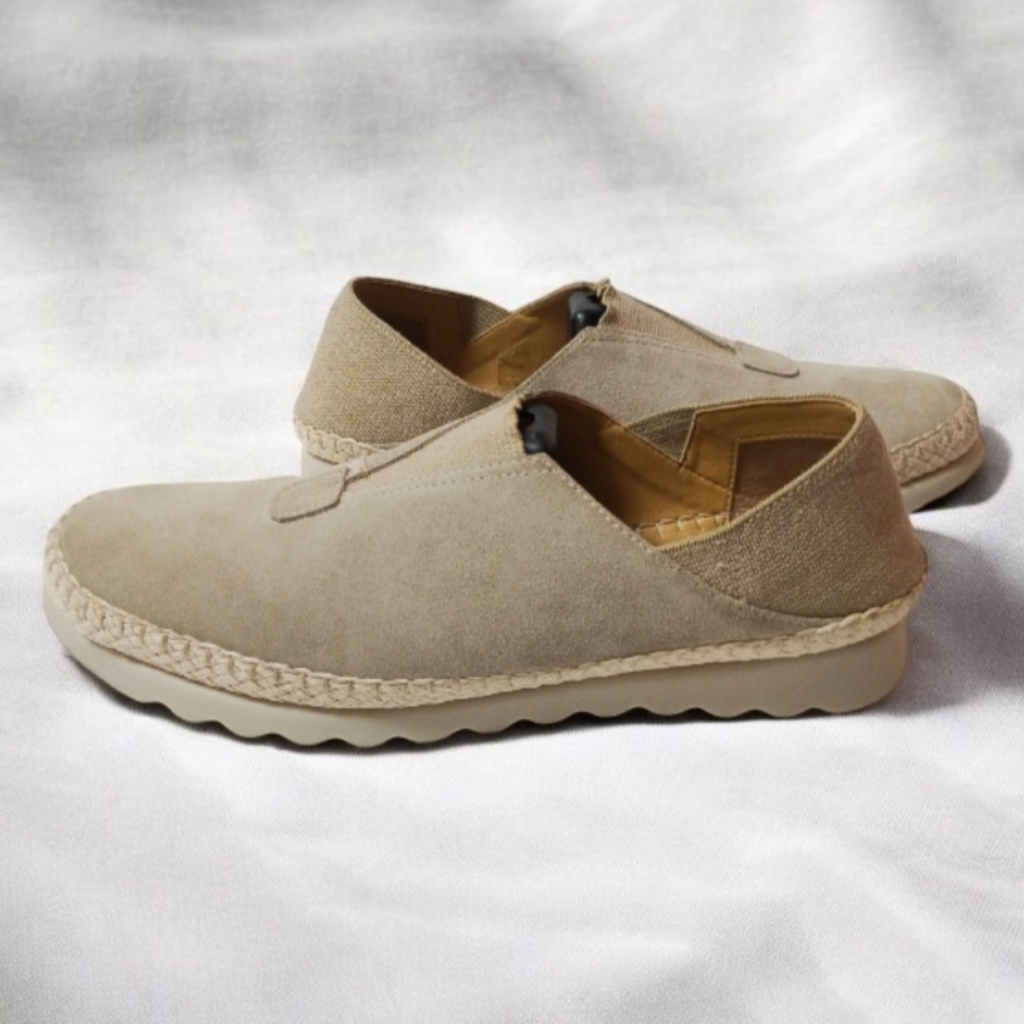 The Flexx Women's Tan Nomad Suede Leather Slip-On Shoes Sneakers Size 10